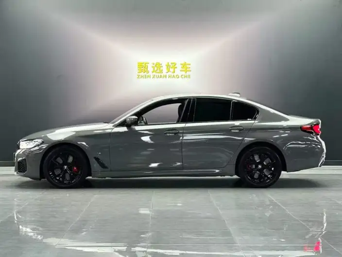 BMW 5 Series Imported 2021 Model 540i Fashion edition M Sports Set – фото 3