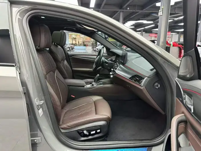 BMW 5 Series Imported 2021 Model 540i Fashion edition M Sports Set – фото 7