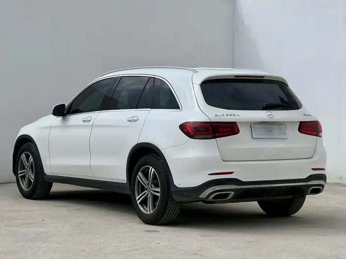 Mercedes-Benz GLC 2020 Model GLC 260 L 4MATIC Luxury Model – фото 4