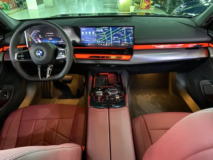 BMW 5 Series 2025 Model 530Li Leading Model M Sports Set – фото 7