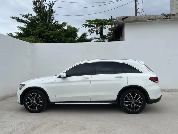 Mercedes-Benz GLC 2020 Model GLC 300 L 4MATIC Dynamic Model – фото 3