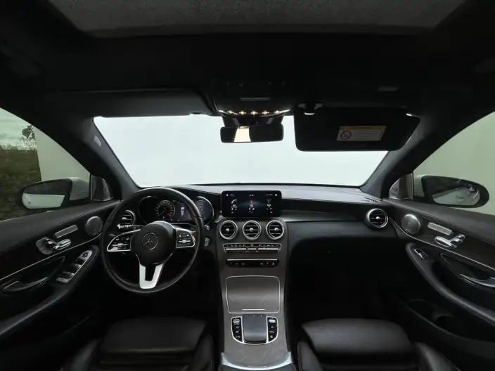 Mercedes-Benz GLC 2020 Model GLC 300 L 4MATIC Dynamic Model – фото 10