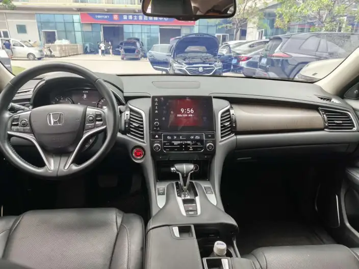 Honda Avancier 2020 Model 240 TURBO CVT Exclusive Edition – фото 6