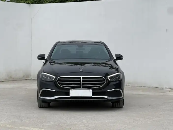 Mercedes-Benz E-Class 2022 Model E 260 L sedan – фото 2