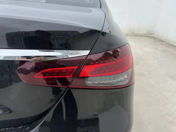 Mercedes-Benz E-Class 2022 Model E 260 L sedan – фото 7