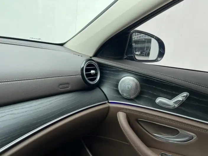 Mercedes-Benz E-Class 2022 Model E 260 L sedan – фото 10