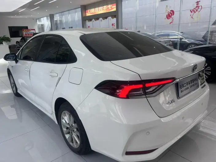 Toyota Corolla 2021 Model Hybrid 1.8L E-CVT Pioneer Edition – фото 4