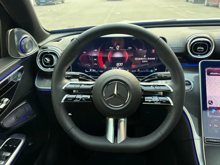 Mercedes-Benz C-Class 2025 Model C 260 L Sports Edition – фото 10