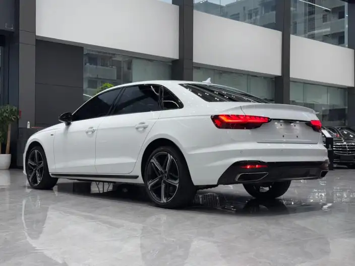 Audi A4 L 2024 Model 40 TFSI Luxury Dynamic Model – фото 3
