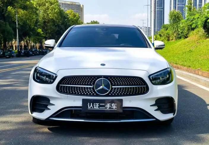 Mercedes-Benz E-Class 2021 Model Facelift E 300 L Fashion Model Sports sedan – фото 2