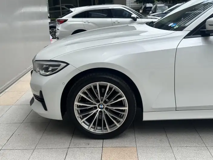 BMW 3 Series 2021 Model Facelift 320i Sports Set – фото 6