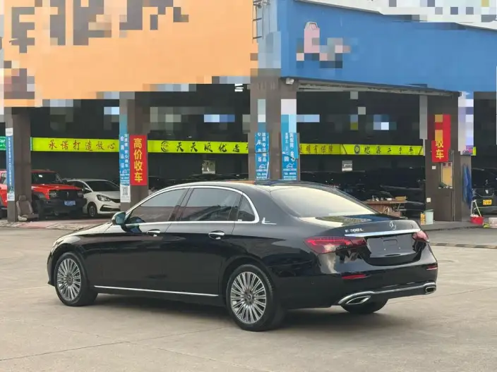 Mercedes-Benz E-Class 2023 Model E 300 L Luxury Model sedan – фото 4