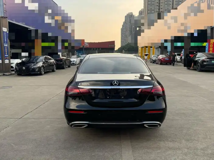 Mercedes-Benz E-Class 2023 Model E 300 L Luxury Model sedan – фото 5