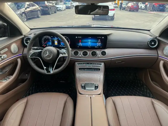 Mercedes-Benz E-Class 2023 Model E 300 L Luxury Model sedan – фото 9