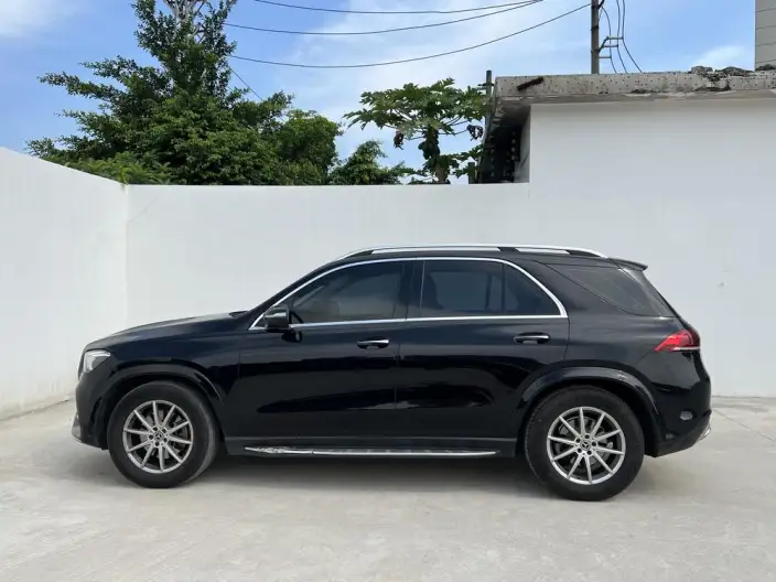 Mercedes-Benz GLE Imported 2021 Model GLE 350 4MATIC Fashion Model – фото 3