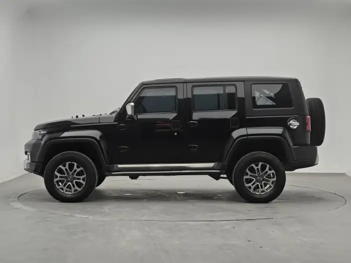 BAIC BJ40 2020 Model 2.0T Automatic 4WD City Hunter Edition Warrior Model