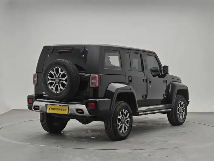 BAIC BJ40 2020 Model 2.0T Automatic 4WD City Hunter Edition Warrior Model – фото 7