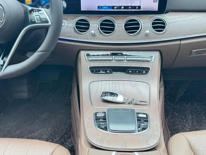 Mercedes-Benz E-Class 2023 Model Facelift E 300 L Luxury Model sedan – фото 9