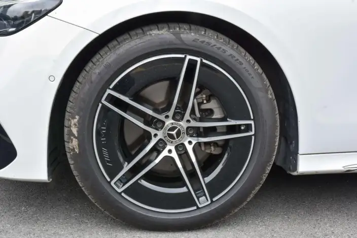 Mercedes-Benz E-Class 2024 Model E 260 L Sports sedan – фото 9
