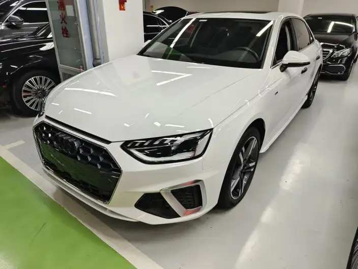 Audi A4 L 2020 Model 40 TFSI Luxury Dynamic Model – фото 1