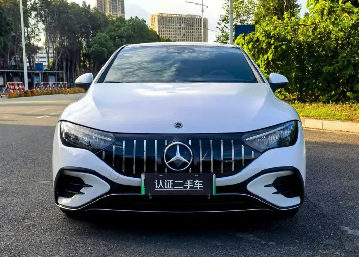 Mercedes-Benz EQE 2022 Model EQE 350 Deluxe Edition – фото 2