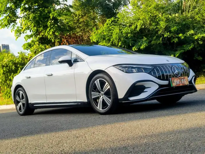 Mercedes-Benz EQE 2022 Model EQE 350 Deluxe Edition – фото 3