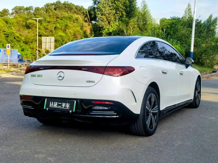 Mercedes-Benz EQE 2022 Model EQE 350 Deluxe Edition – фото 7