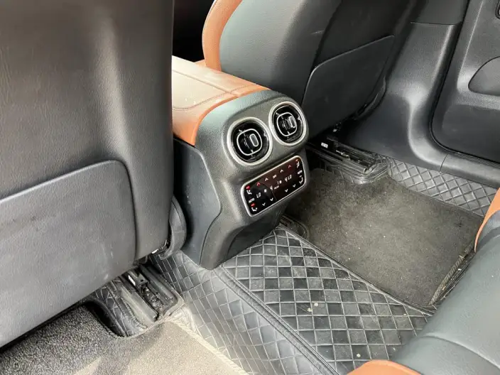 Mercedes-Benz GLC 2023 Model GLC 260 L 4MATIC Dynamic Model 5 seat – фото 6