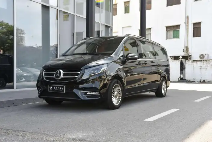 Viano 2023 Model 2.0T Business Edition 7 seat – фото 1
