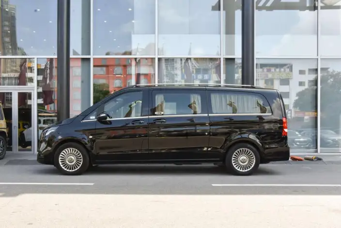 Viano 2023 Model 2.0T Business Edition 7 seat – фото 3