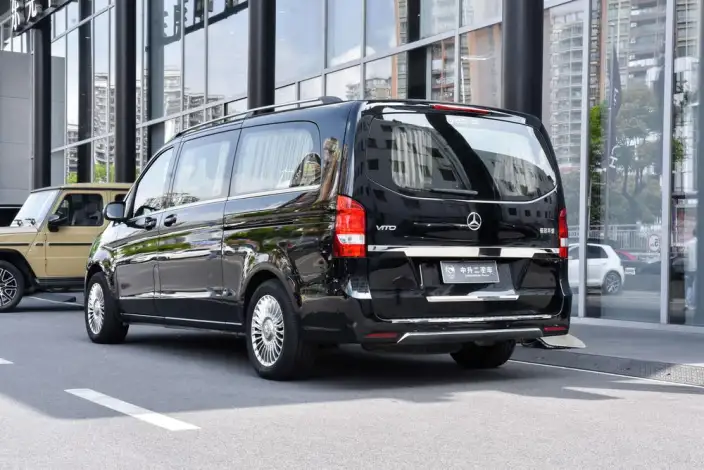 Viano 2023 Model 2.0T Business Edition 7 seat – фото 4