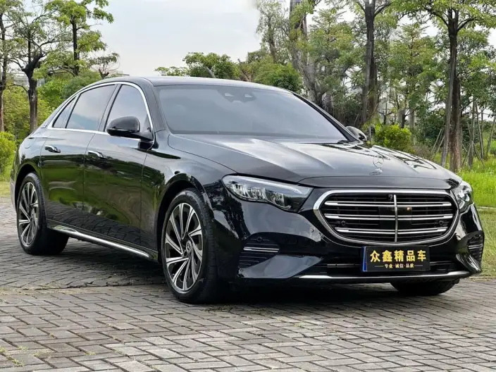 Mercedes-Benz E-Class 2024 Model E 300 L Luxury Model sedan – фото 3
