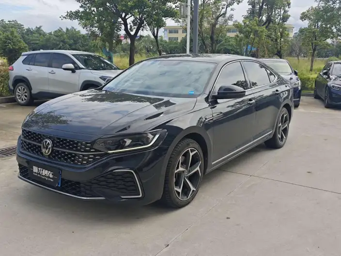 Volkswagen Passat 2024 Model 330TSI Starry sky Elite Edition – фото 1