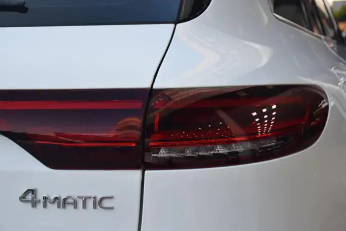 Mercedes-Benz EQC 2020 Model 350 4MATIC – фото 9