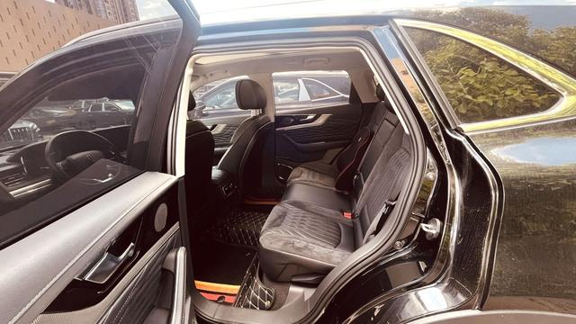 Hongqi HS5 2022 Modi f ied 2.0T Smartlink Flag Edition – фото 6