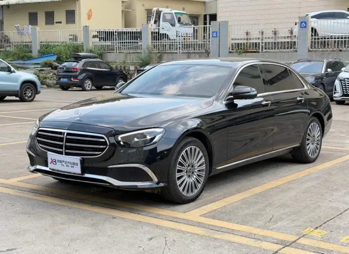 Mercedes-Benz E-Class 2023 Model E 300 L Fashion Model sedan – фото 1