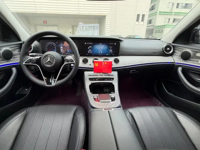 Mercedes-Benz E-Class 2023 Model E 300 L Fashion Model sedan – фото 9