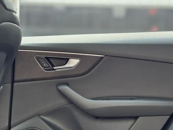 Audi Q8 2021 Model 55 TFSI Luxury Dynamic Model – фото 10
