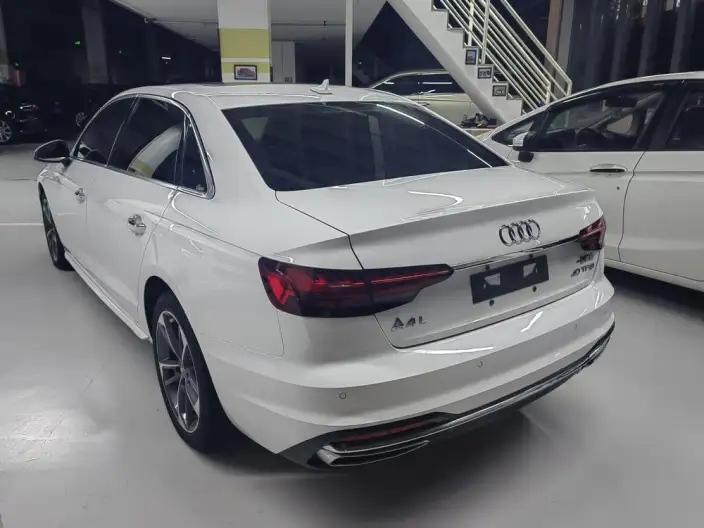 Audi A4 L 2020 Model 40 TFSI Fashion Dynamic Model – фото 3