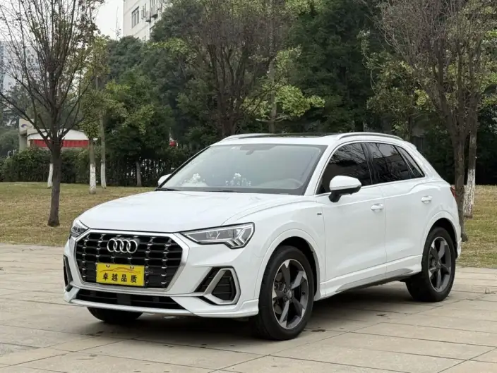 AUDI Q3 2020 Model 35 TFSI Fashion Dynamic Model – фото 1