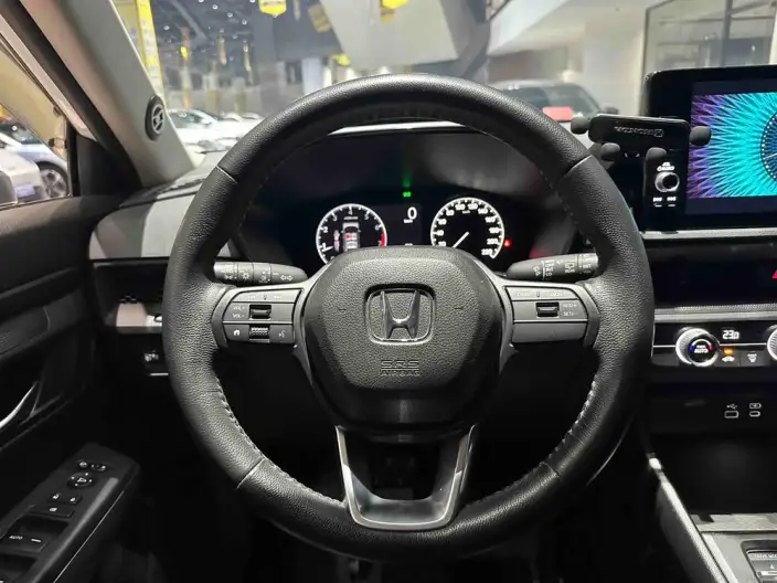 Honda BREEZE 2023 Model 240TURBO CVT 2WD Elite Edition – фото 8