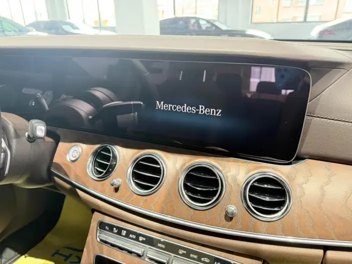 Mercedes-Benz E-Class 2023 Model Facelift E 300 L Luxury Model sedan – фото 6