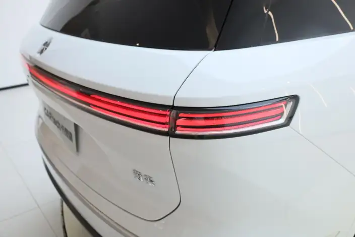 NIO ES8 2026 Model VII seat Executive Deluxe Edition – фото 8