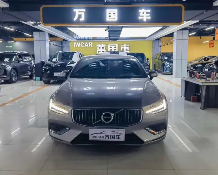 Volvo S60 2022 Model B4 Smart Range Deluxe Edition – фото 2