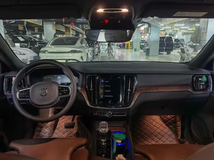 Volvo S60 2022 Model B4 Smart Range Deluxe Edition – фото 6