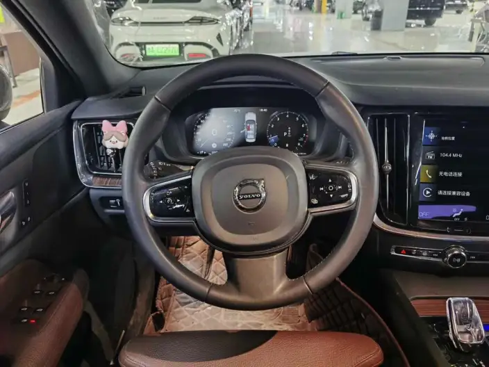Volvo S60 2022 Model B4 Smart Range Deluxe Edition – фото 7