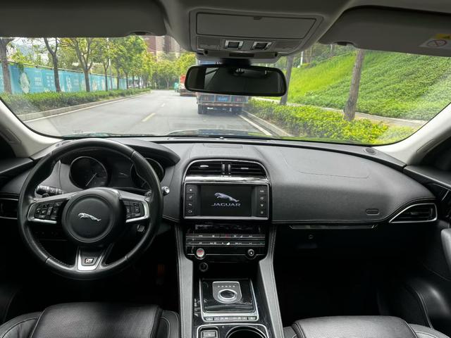 Jaguar F-PACE 2016 модификация 3.0 SC 4WD R-Sport Sports Edition – фото 8