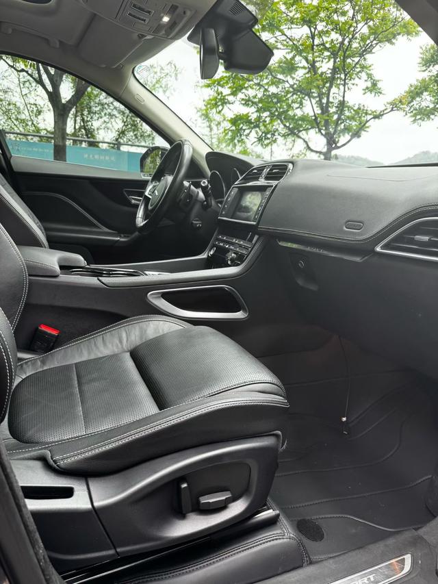 Jaguar F-PACE 2016 модификация 3.0 SC 4WD R-Sport Sports Edition – фото 9
