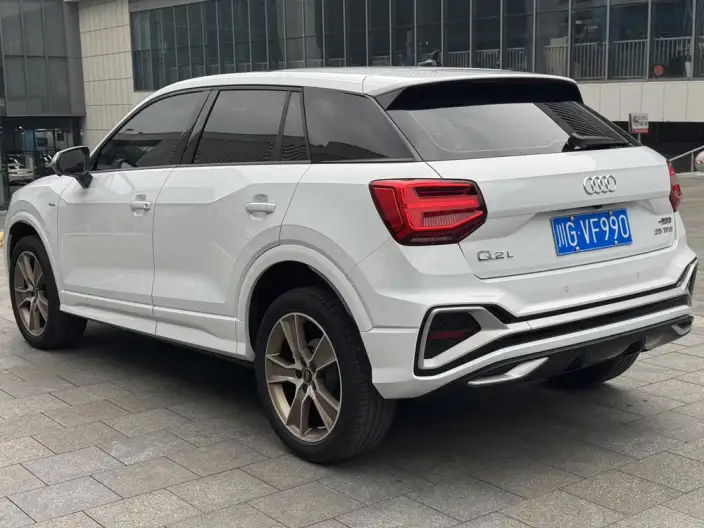 AUDI Q2L 2022 Model 35 TFSI Fashion Dynamic Model – фото 4