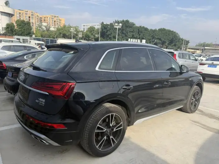 Audi Q5L 2024 Model 40TFSI Fashion Dynamic Model – фото 4